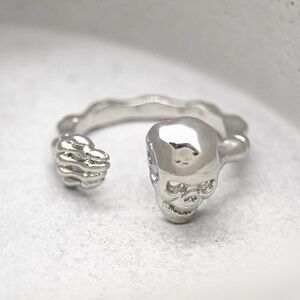 Edgy Skull Ring